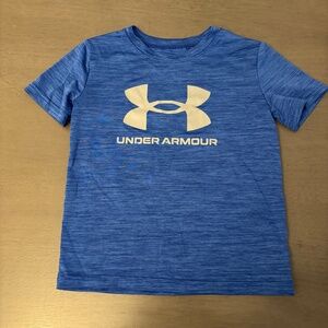 Boys Blue Under Armour Dri Fit Shirt Size 5